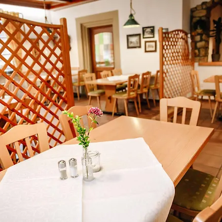 Herrenschenke-cafe Eiring Otel