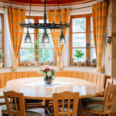 Herrenschenke-cafe Eiring Hotel Königsberg in Bayern